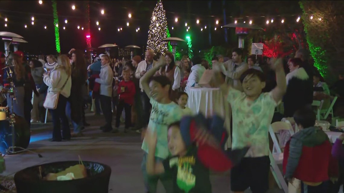 Boat Parade of Lights lights up Mission Bay