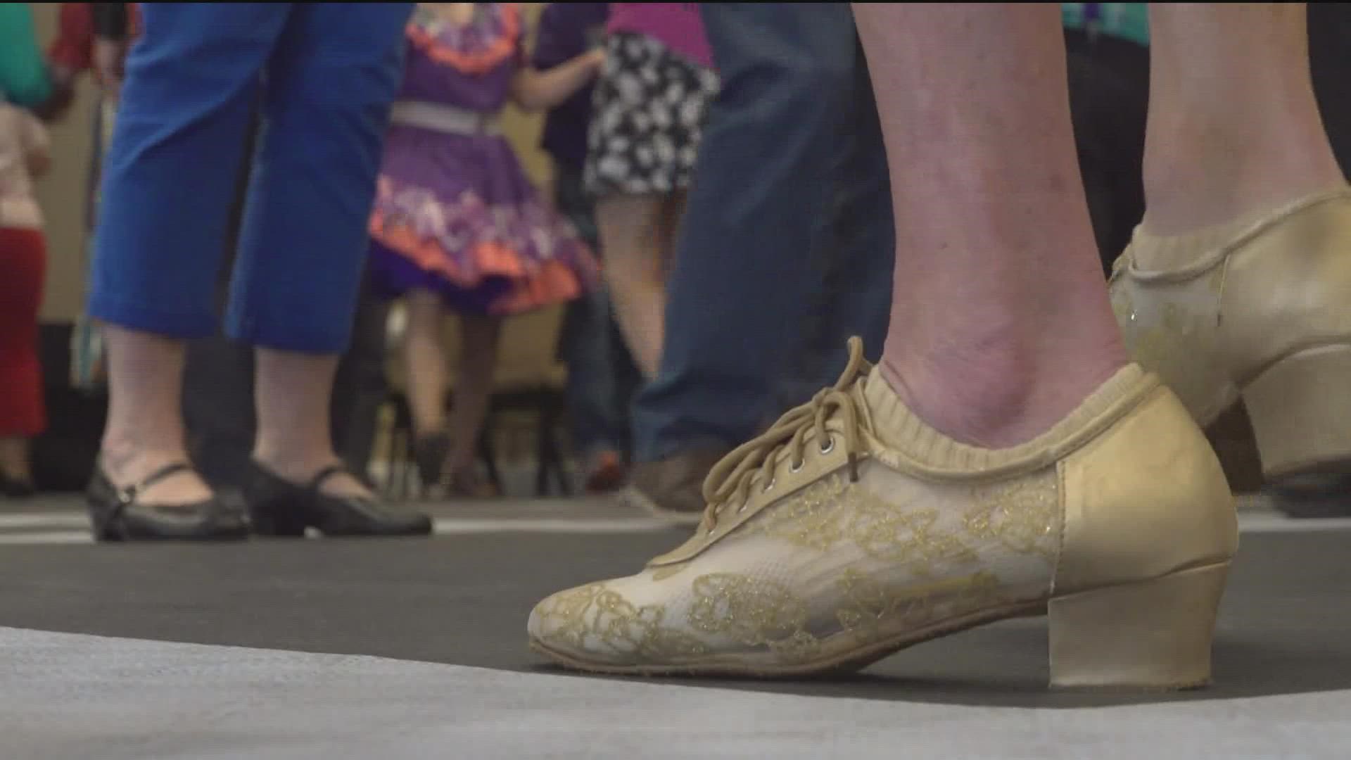 Hundreds of square dancers are in San Diego this week for the USA West Square Dance Convention. More than 500 dancers are expected to doe-see-doe.