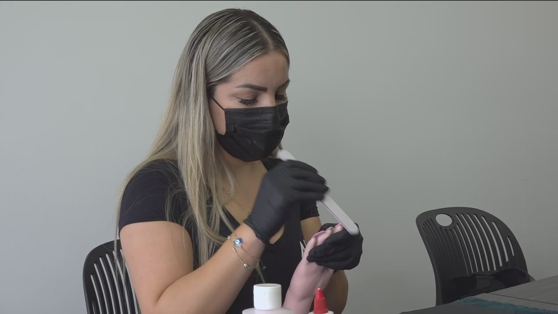 The Alva Beauty Collective says it's breaking barriers for Hispanic students who want a career in the cosmetology industry.