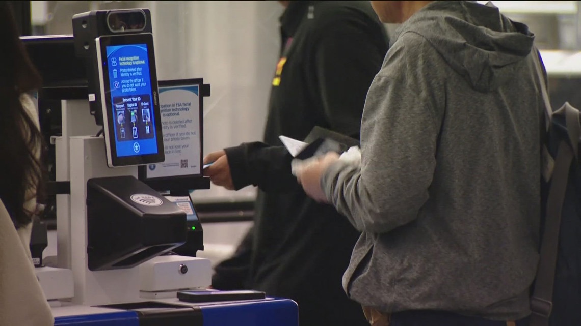 US gov. considers requiring 5 years of social media history from international travelers