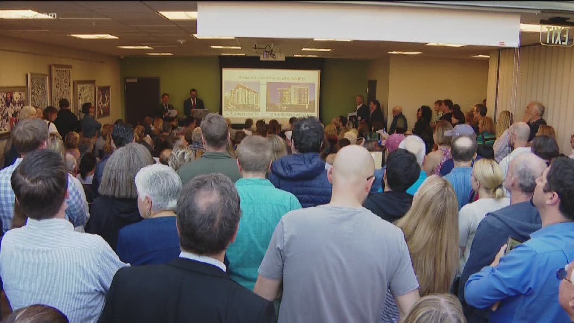 Dozens of Mission Hills community members on Tuesday gathered at the new Mission Hills library to discuss Mayor Faulconer’s proposal to create eight permanent supportive housing complexes that would provide 200 units in total for homeless in transition.