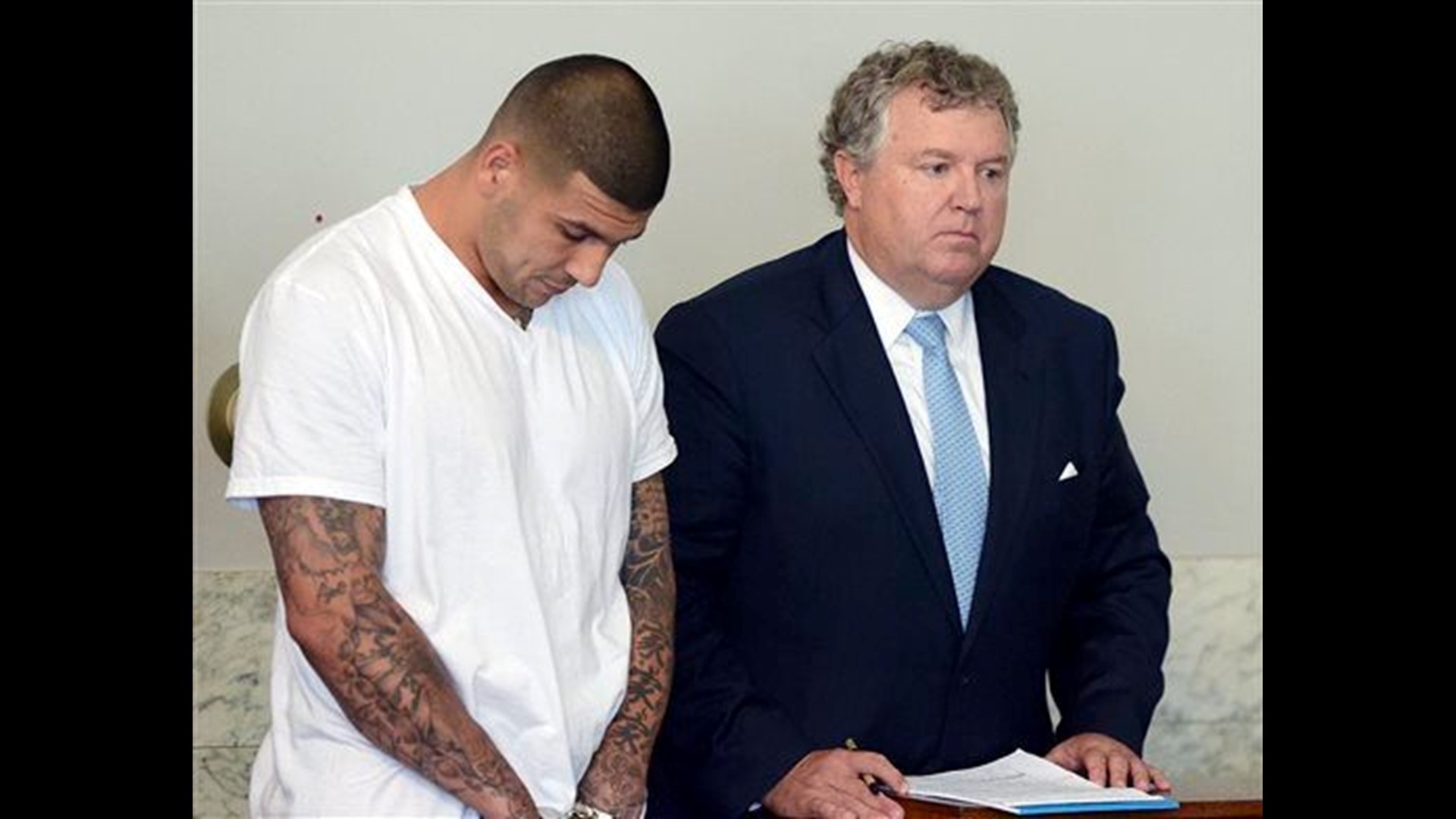 Patriots Player Hernandez Charged With Murder 