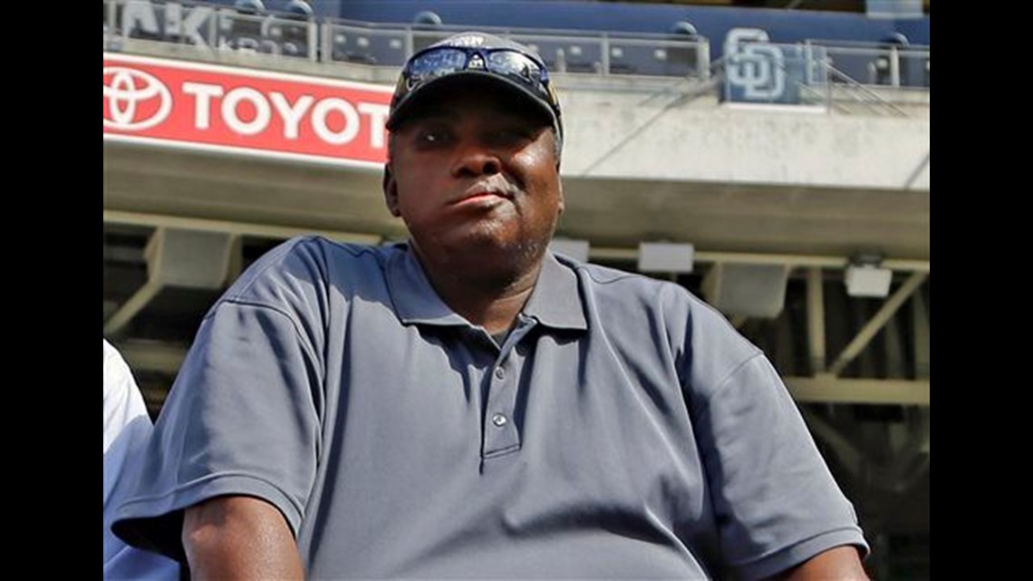 Scientific debate continues about cause of Tony Gwynn's cancer 