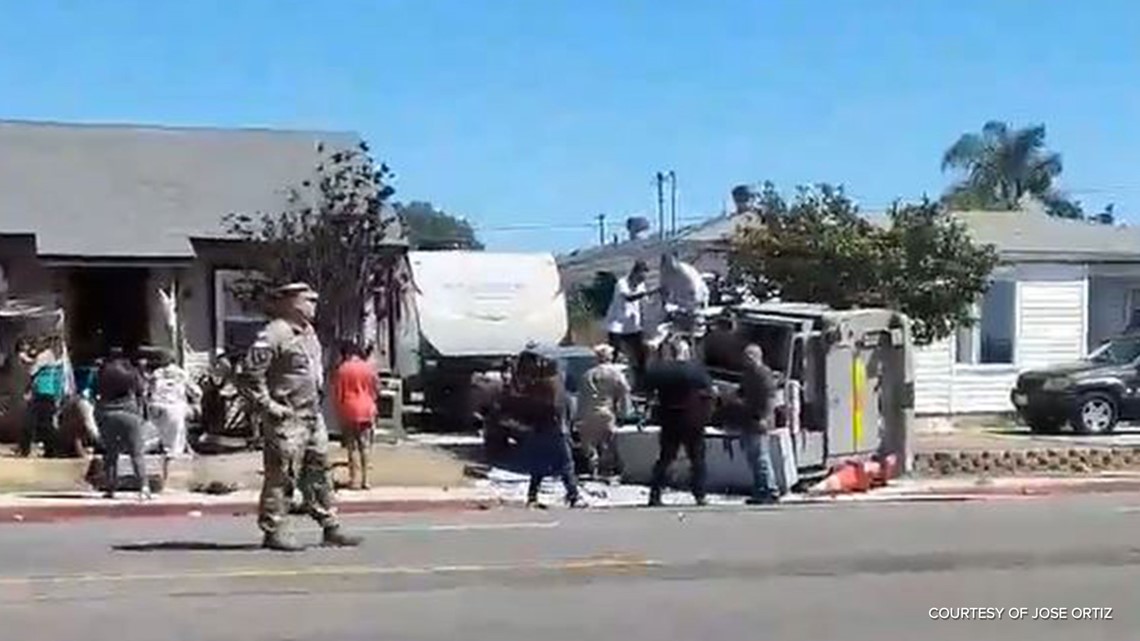1 killed, 3 injured in Chula Vista crash involving work truck | cbs8.com