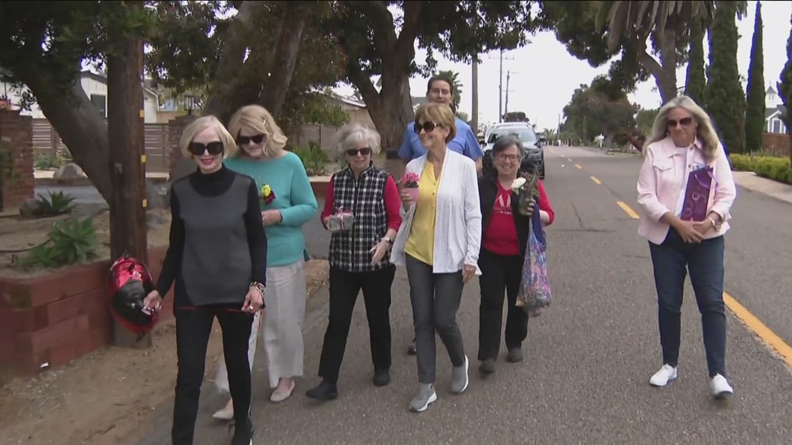 'Singing Seniors' share some much-needed sunshine - Vimarsana News