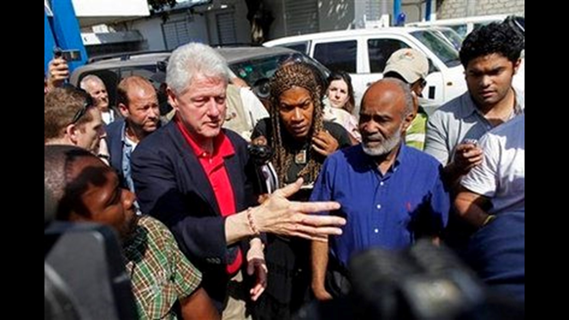 Bill Clinton Returns Home After Heart Procedure | Cbs8.com