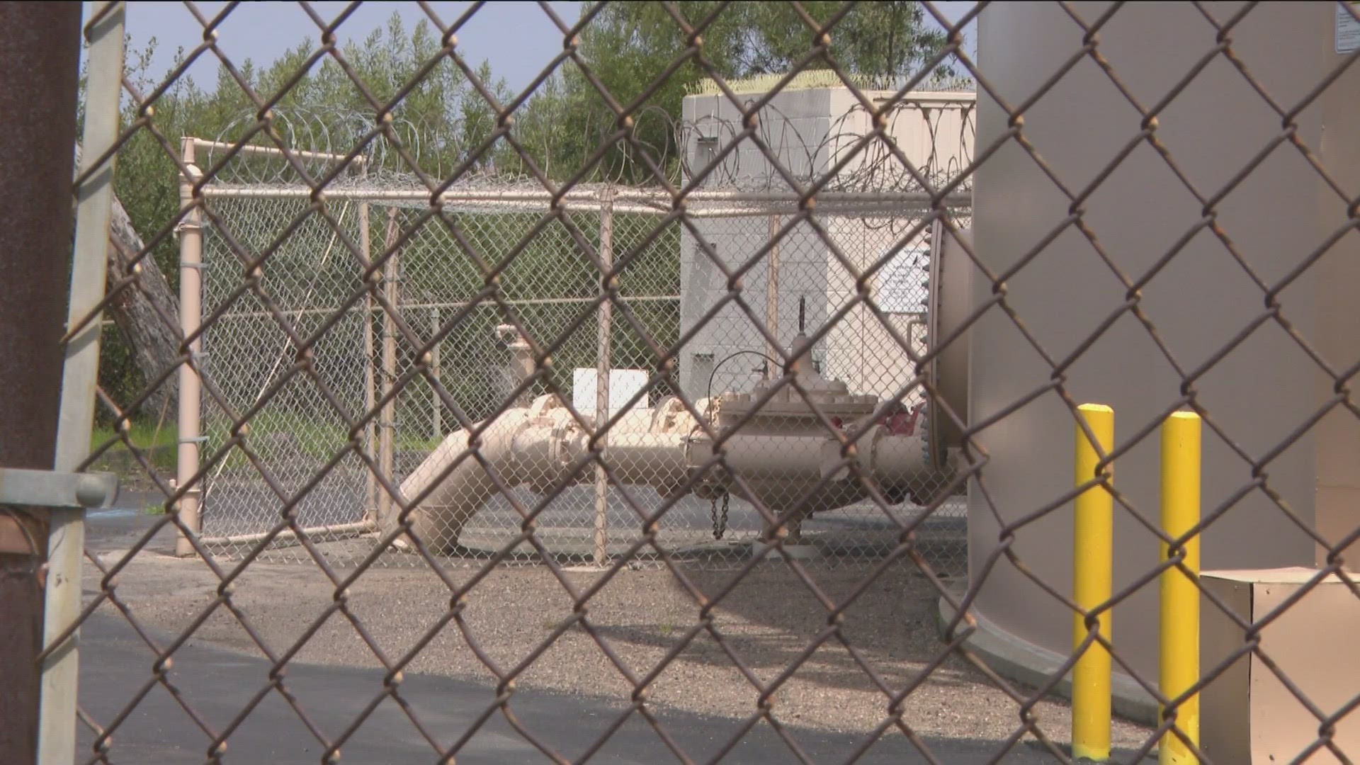 Mysterious five year water leak frustrates neighbors in Chula Vista