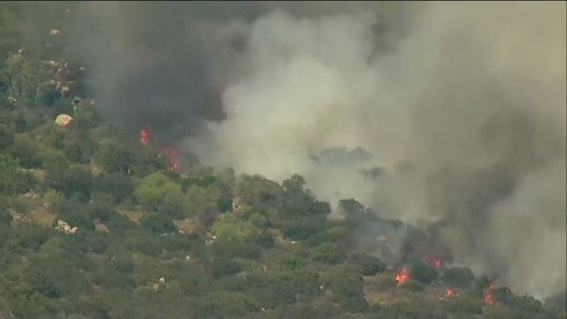 Monte Fire | Brush fire in Lakeside burns 300+ acres, prompting ...