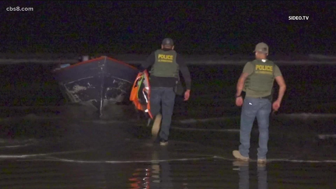 Panga boat washes ashore in Pacific Beach | cbs8.com