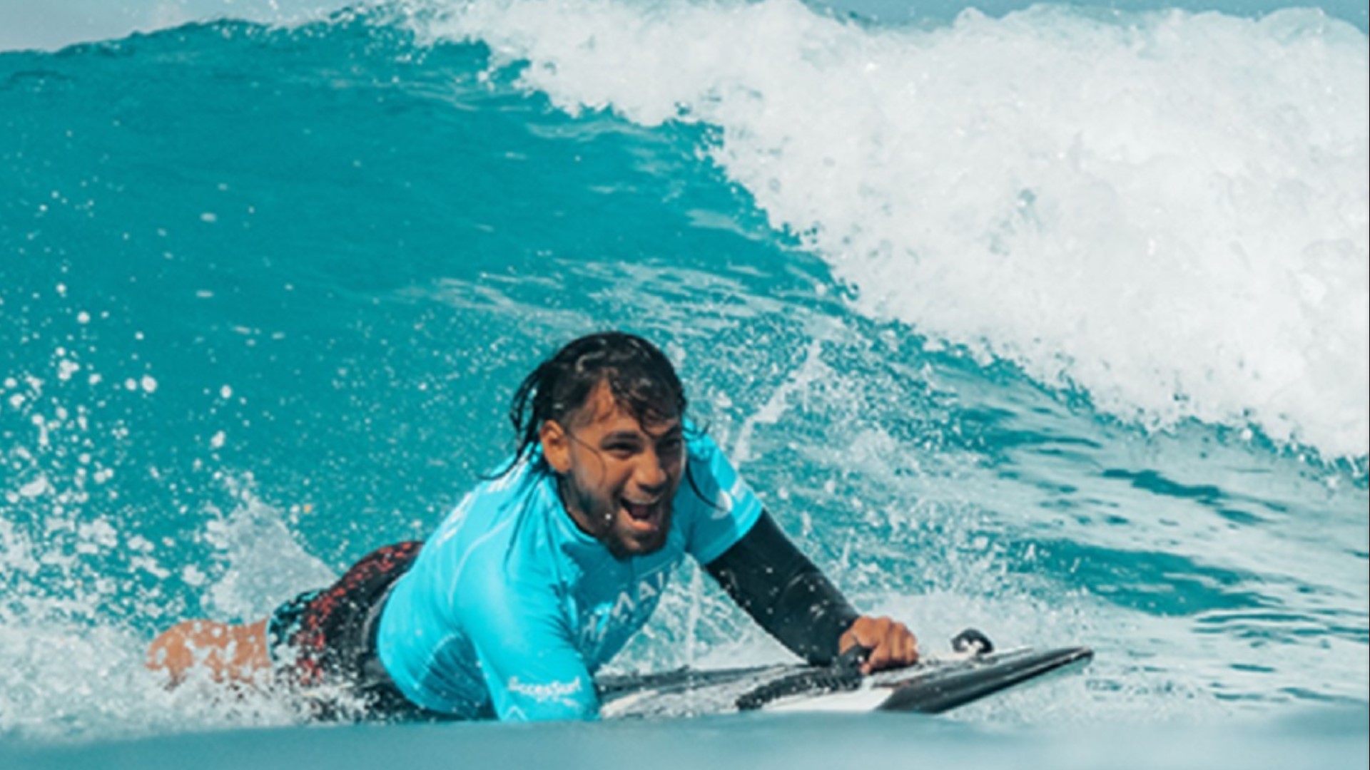 Ricochet the surfing therapy dog helps triple amputee vet | cbs8.com