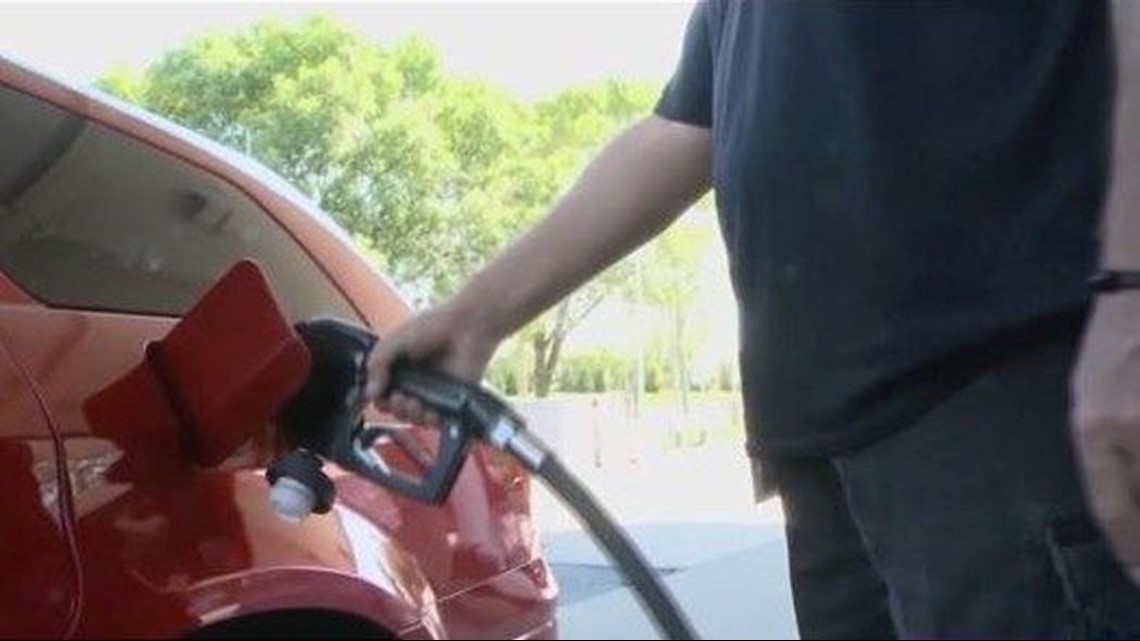 Gas prices in San Diego and nationwide decline