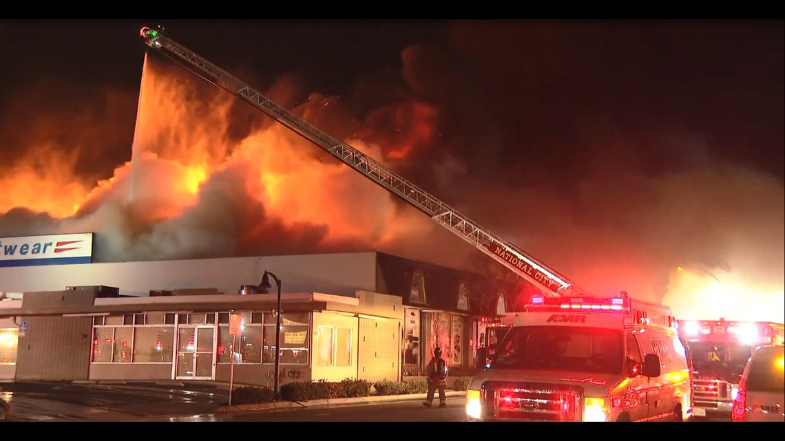 Chula Vista firefighters injured in shoe store fire | cbs8.com