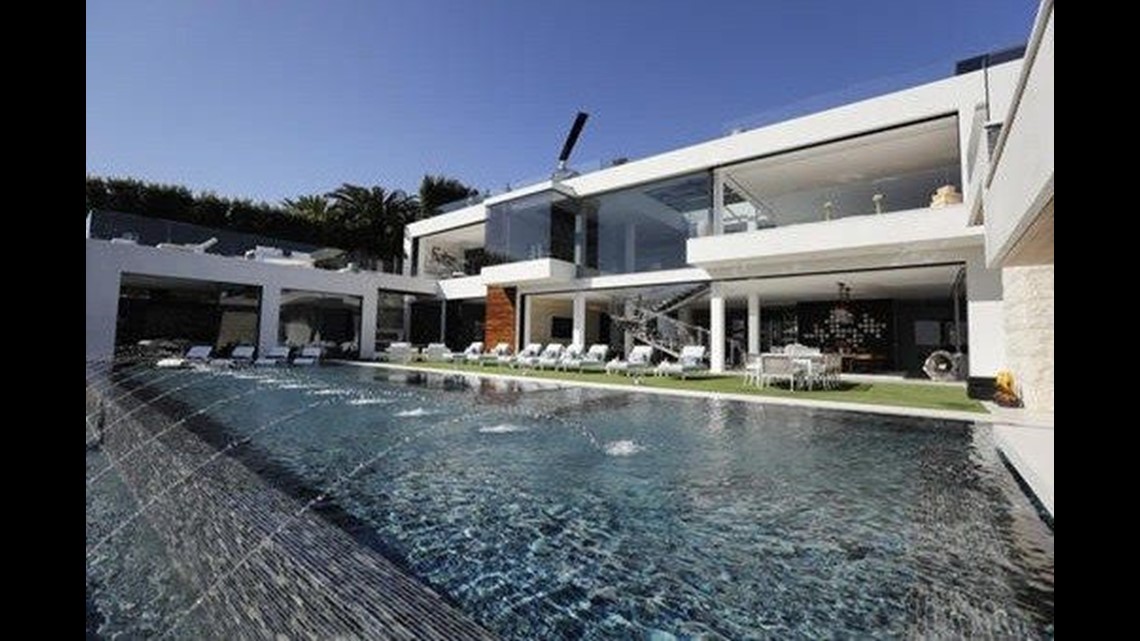 250m Los Angeles Mega Mansion Is Most Expensive Us Listing Cbs8