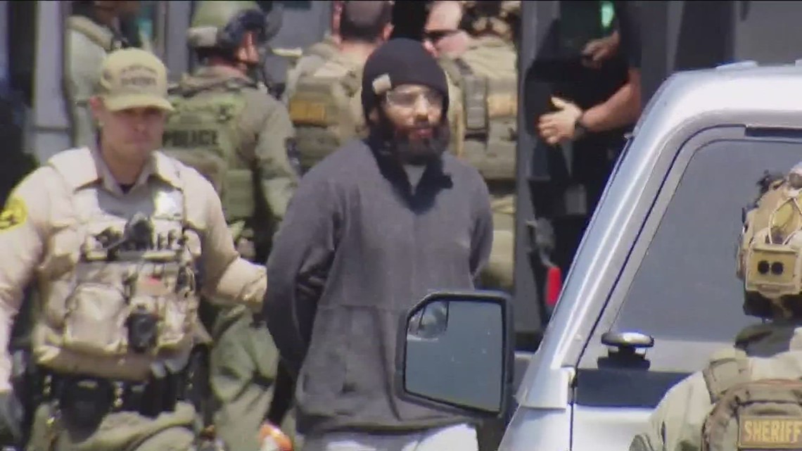 Standoff ends after man armed with AR-15 had barricaded himself inside ...