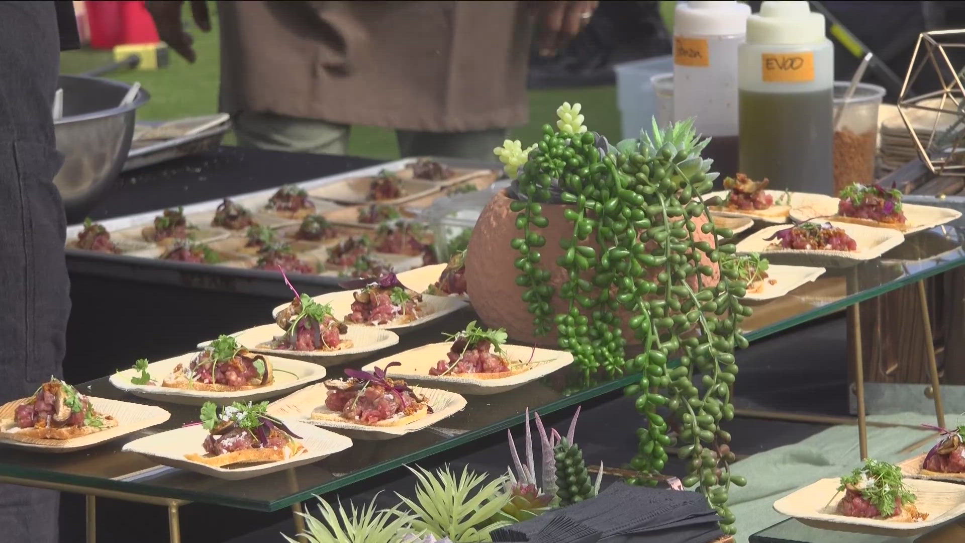 Thousands of people are in Del Mar this weekend to grab a glass and enjoy some of the county's best food and drinks.