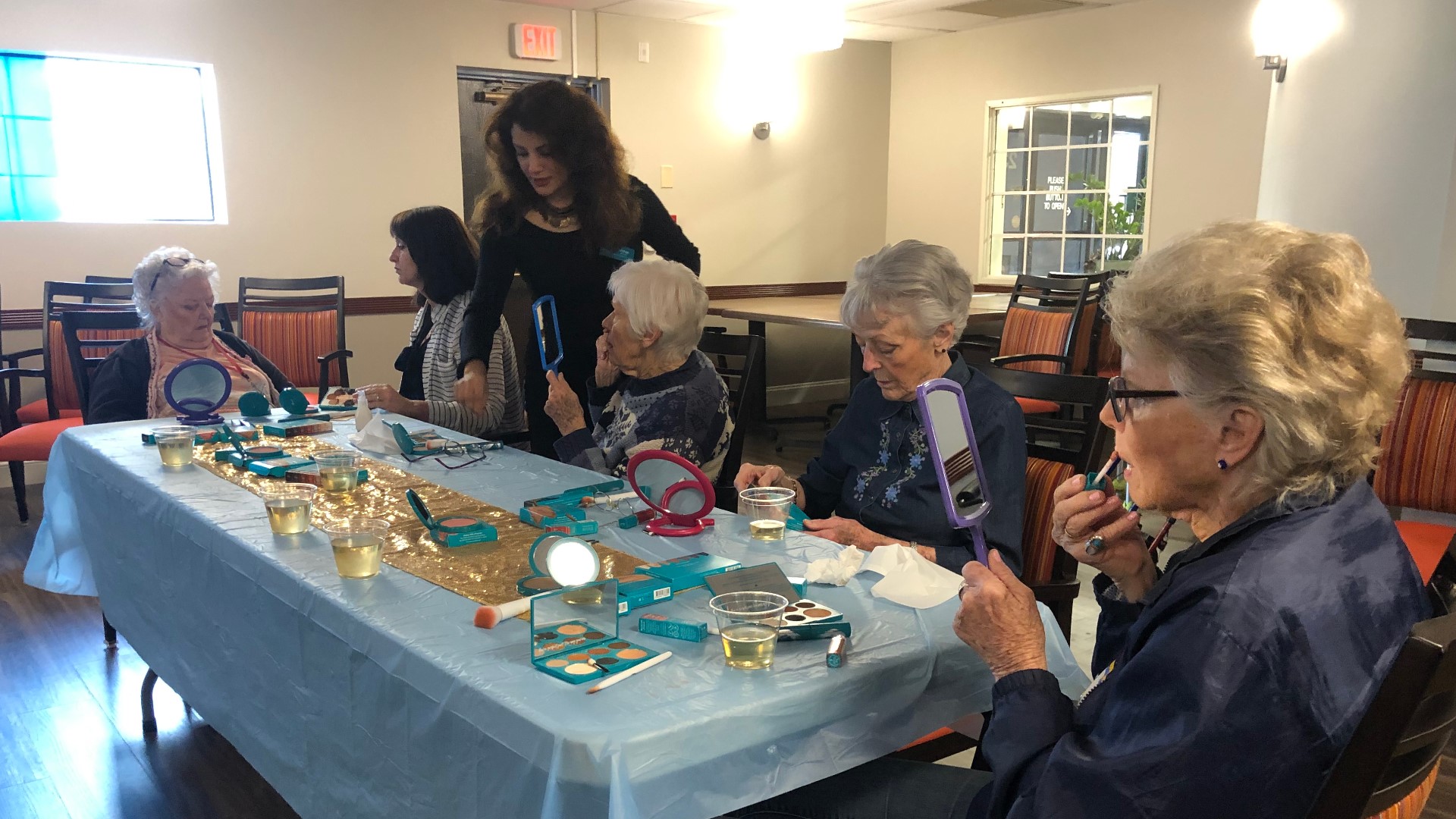 Photo inspiration: Gallery Detail: This Woman Gives San Diego Seniors Free Makeovers