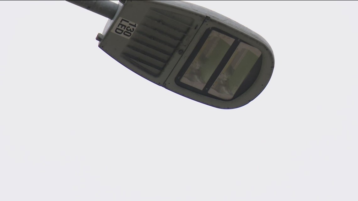 San Diego neighborhood without working street lights for 8 years