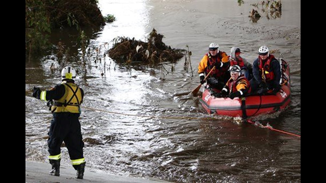 Firefighters Make Dangerous River Rescues In Los Angeles Cbs Com