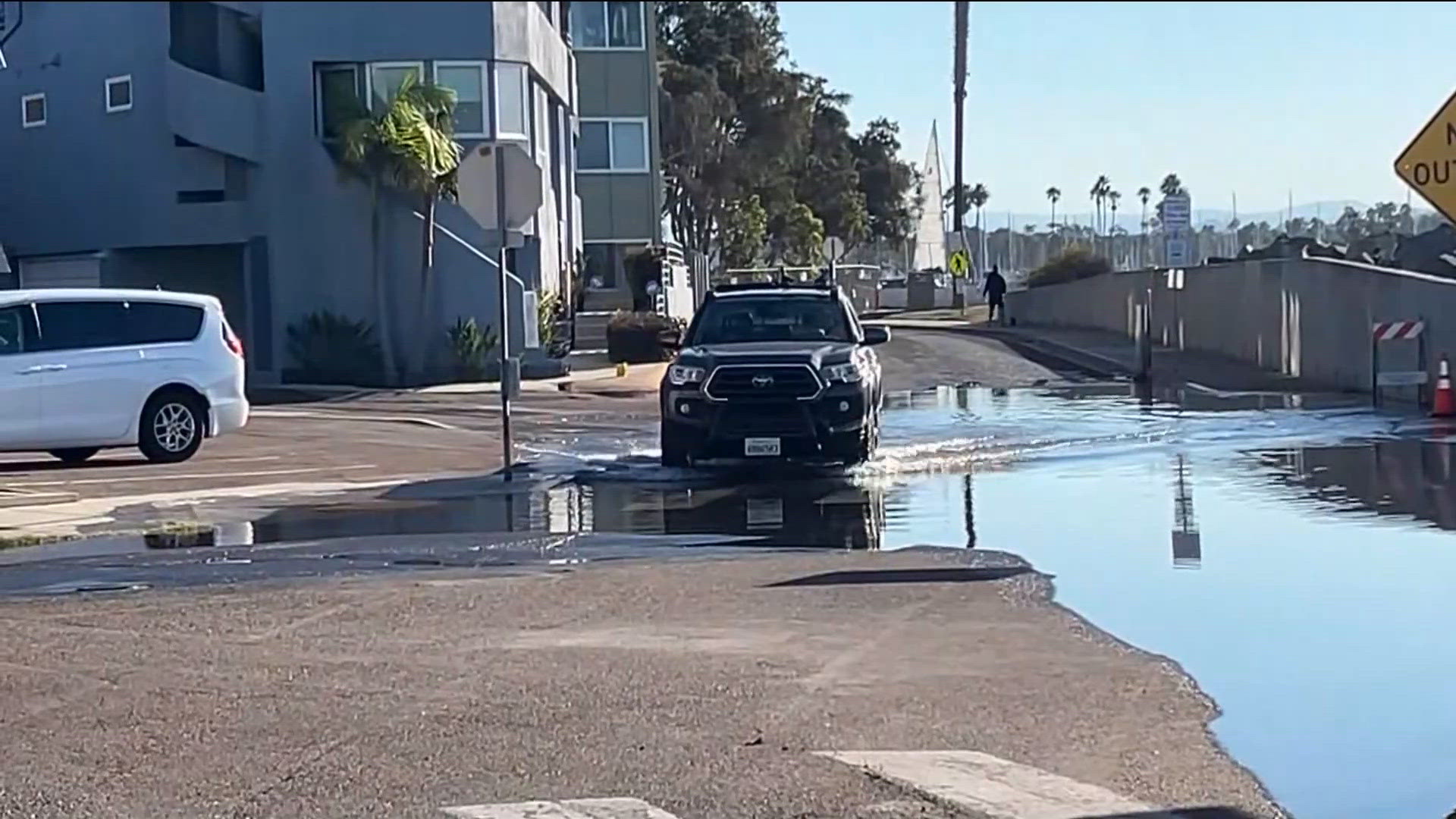 Coastal Flood Warning in effect as record high waves are expected at San Diego beaches