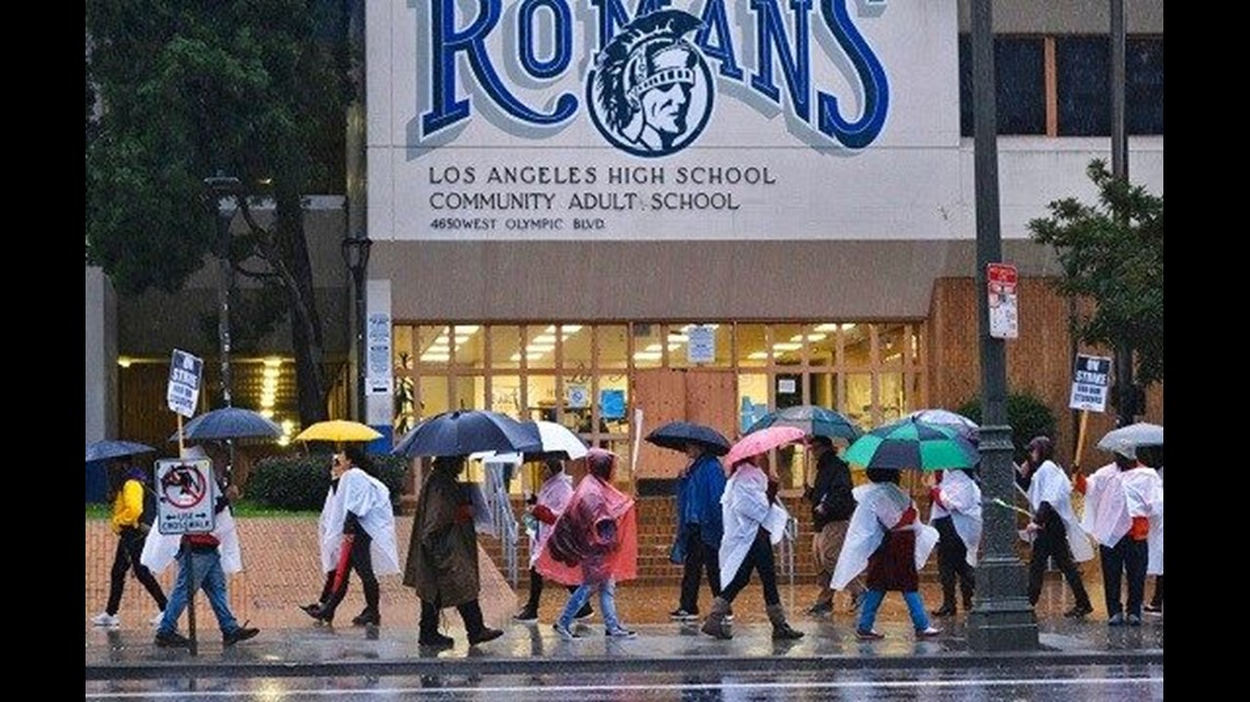 LA teachers go on strike in 2nd-largest US school district | cbs8.com