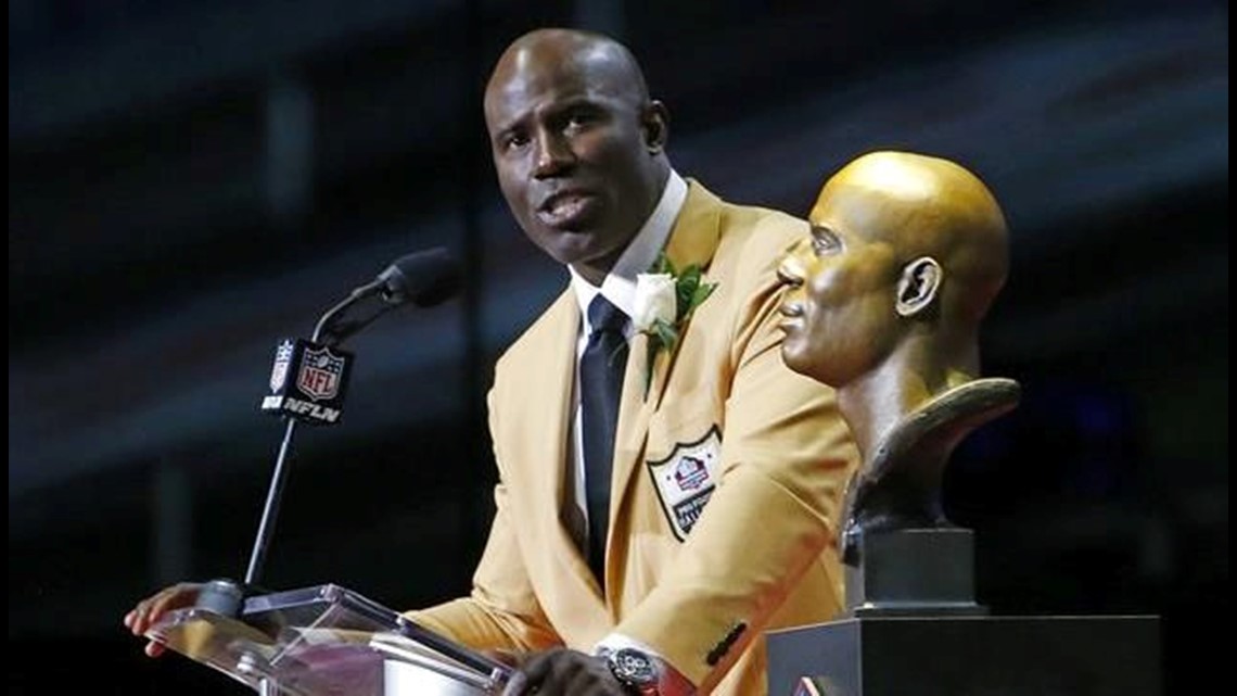 Short but spectacular career lands San Diego native Davis in Hall of