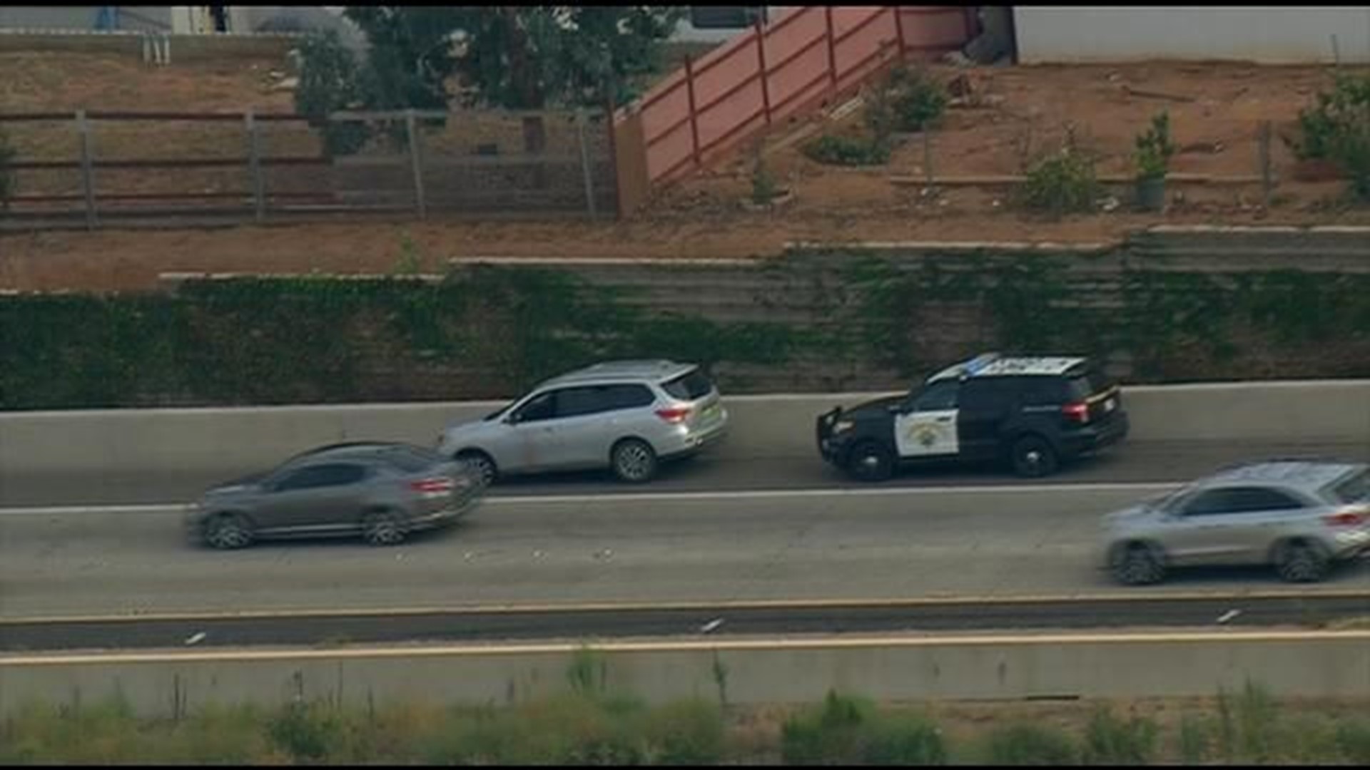 Suspect arrested after police pursuit shuts down I-8 in El Cajon | cbs8.com