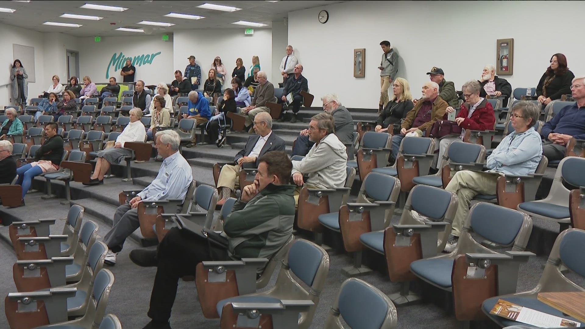 Residents gathered here at Miramar college and met with Supervisor Terra Lawson-Remer to talk about the homeless crisis, fentanyl and new projects.