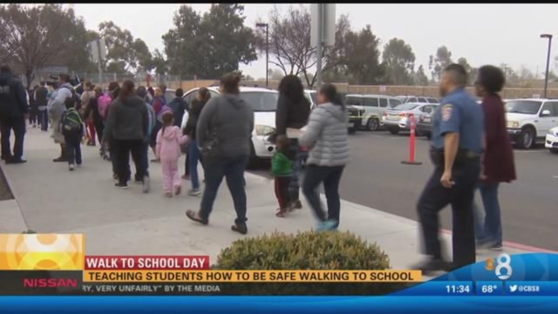 ChollasMead Elementary celebrate 'Walk to School Day'