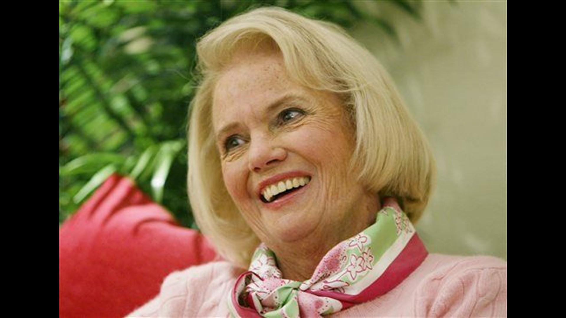 Fashion designer Lilly Pulitzer dies at 81