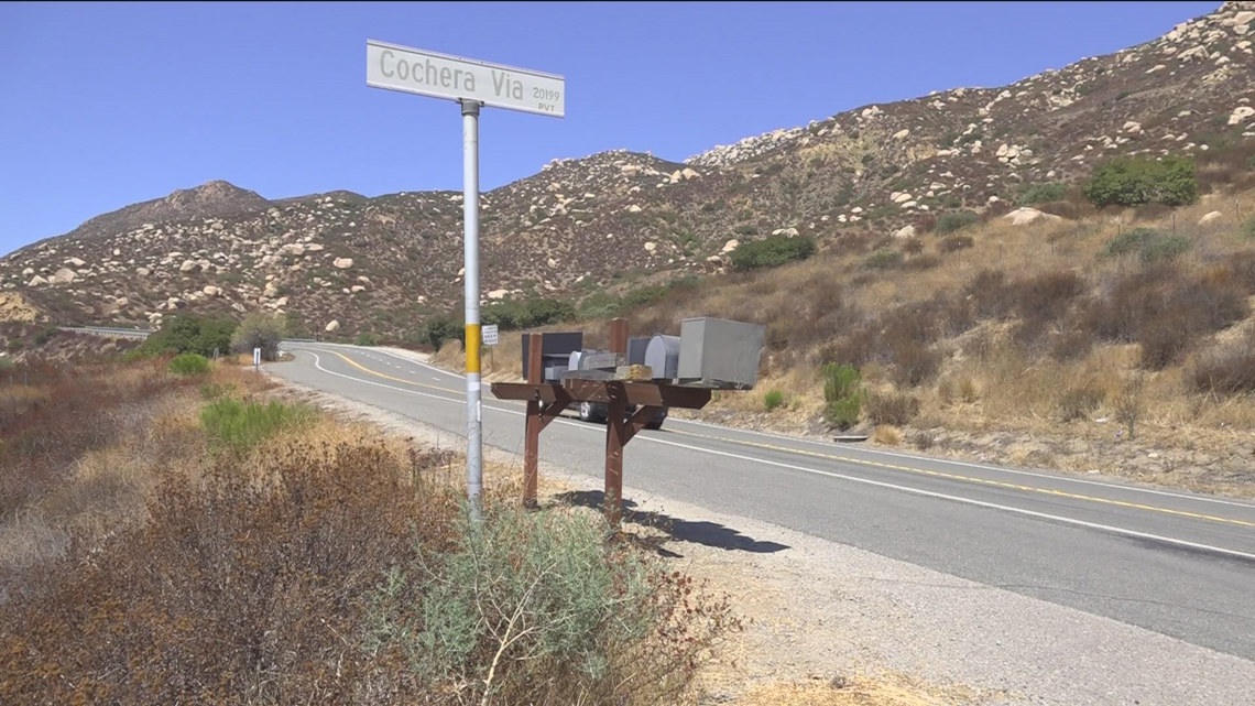 Migrants in San Diego County try to board school bus with kids