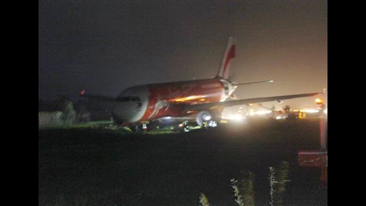 AirAsia Plane With 159 Aboard Overshoots Philippine Runway | Cbs8.com