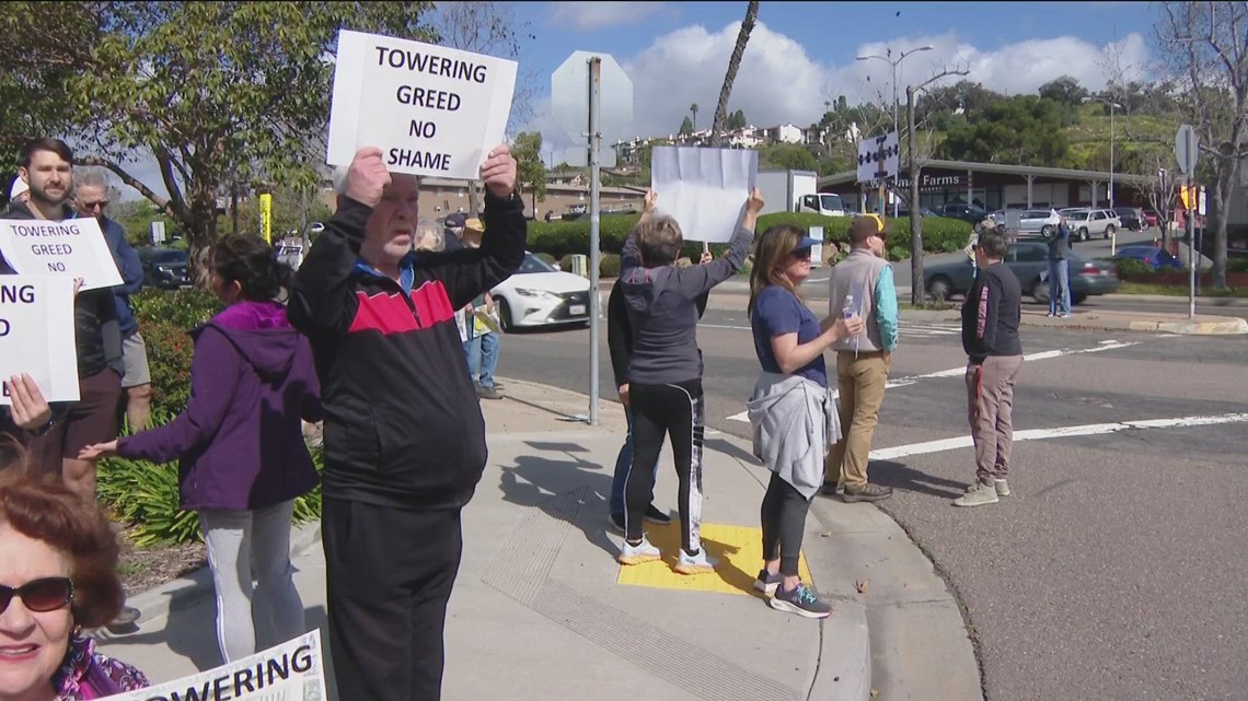 Town hall held in Logan Heights for community members demanding rent protection