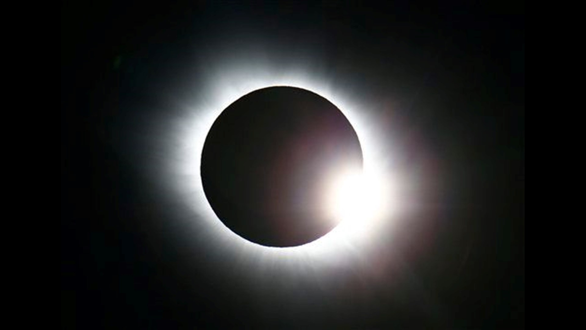 Ring of light: Total eclipse over Svalbard islands in Arctic | cbs8.com