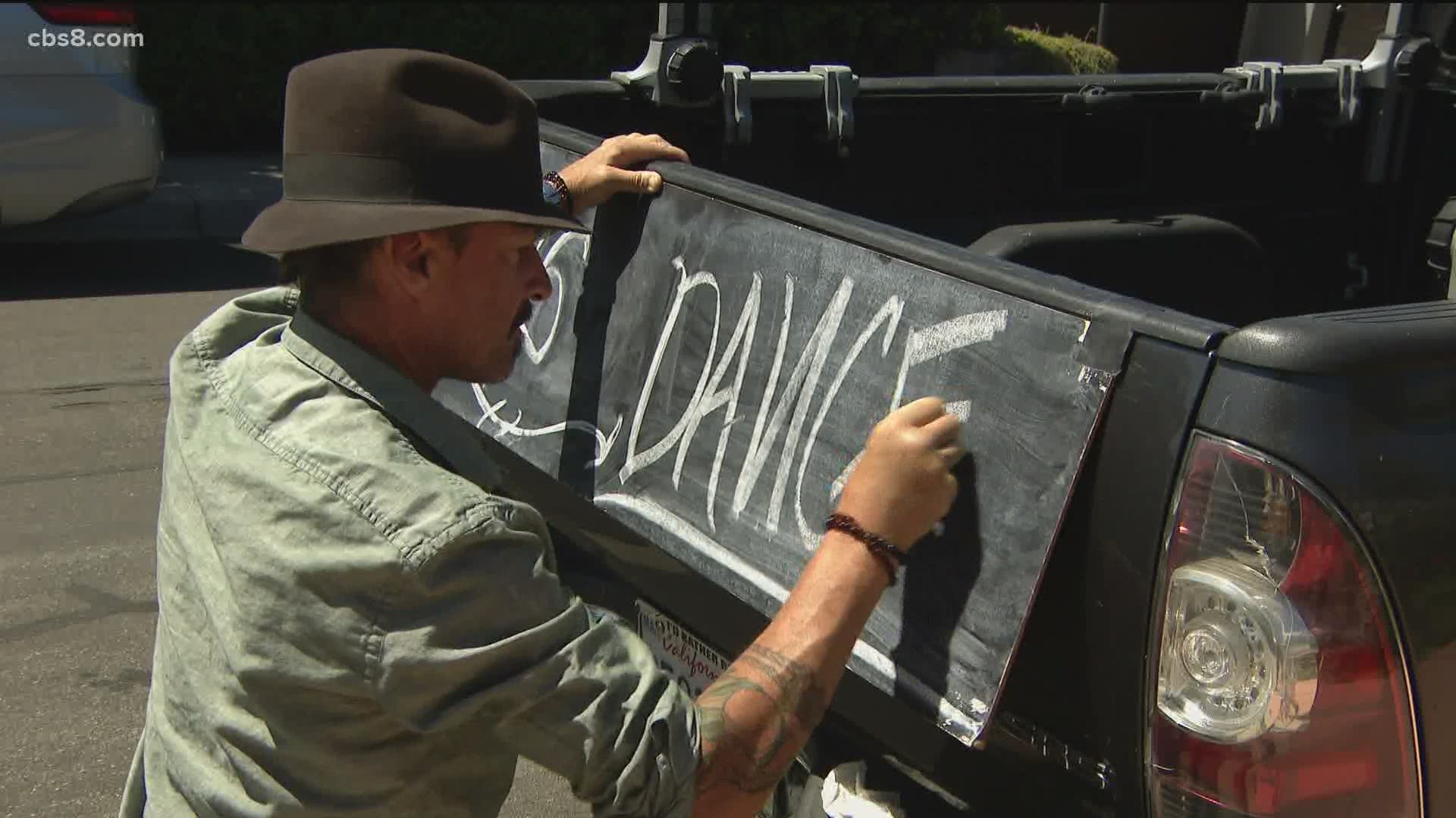 In Pacific Beach, residents have been noticing inspirational messages written on the back of a pick up truck.