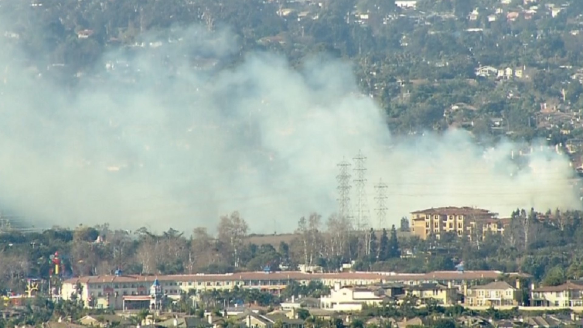The blaze erupted for unknown reasons off Park Drive and Marina Drive about 2:00 p.m. on Wednesday, according to Cal Fire.