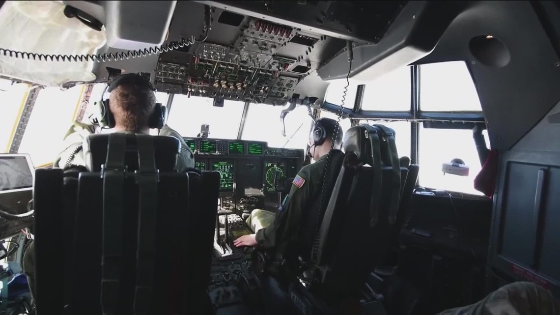 'Hurricane hunters' head inside California storms - Vimarsana News