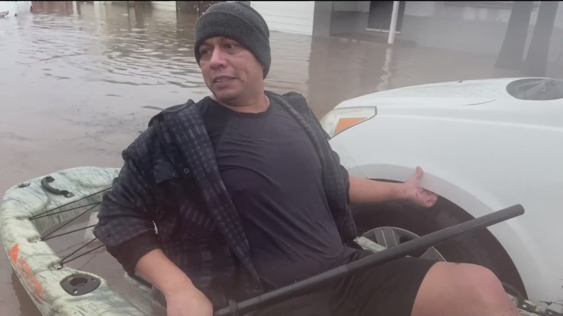 CBS 8 Chief Photojournalist Kenny McGregor shows us the widespread devastation people in Mountain View and other areas across San Diego.