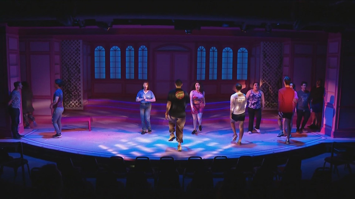 San Diego Musical Theater brings Broadway to Kearny Mesa | cbs8.com