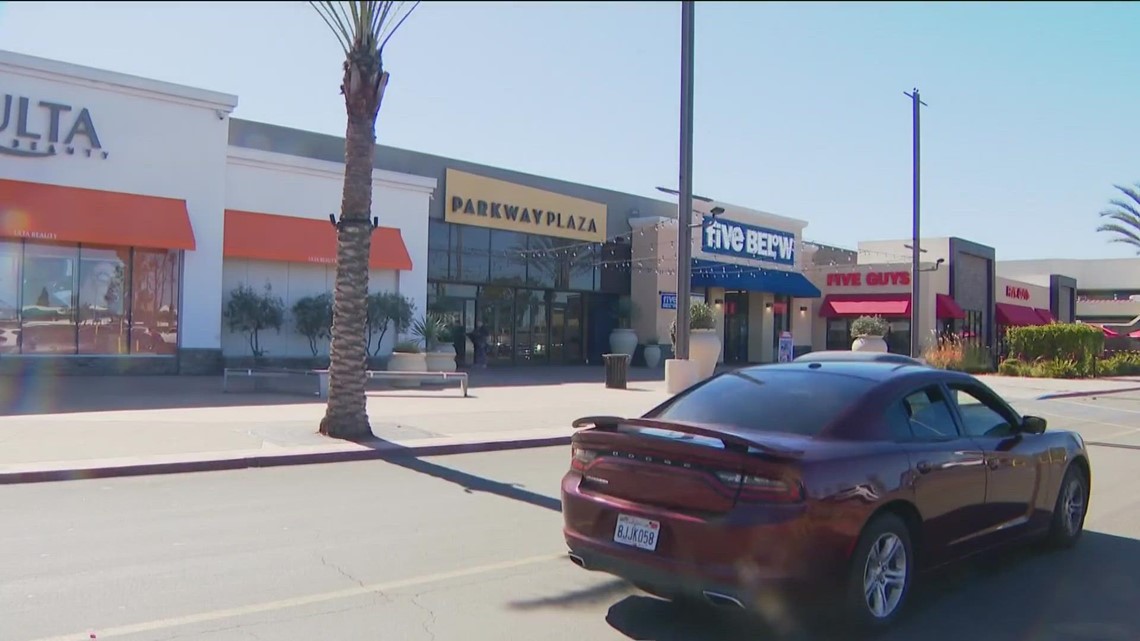 Vacant Storefronts At Parkway Plaza Worry Shoppers About Mall S Future   62c68e3d 026a 485d Bf9e 215c3d29fd2c 1140x641 