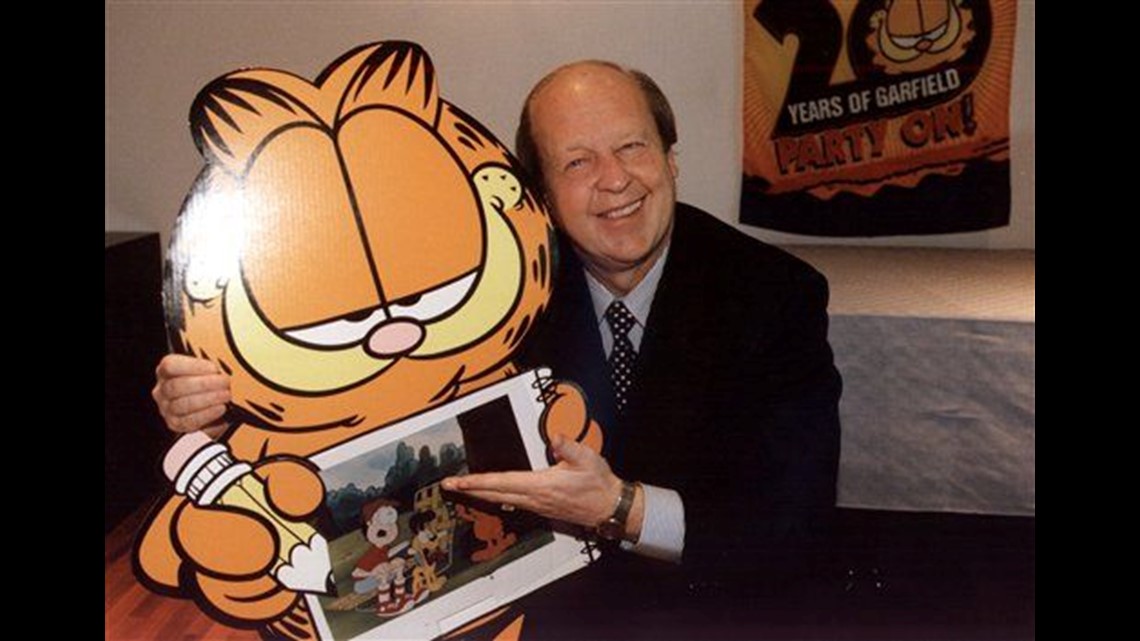 Debate prompts Garfield creator to clarify cat's gender