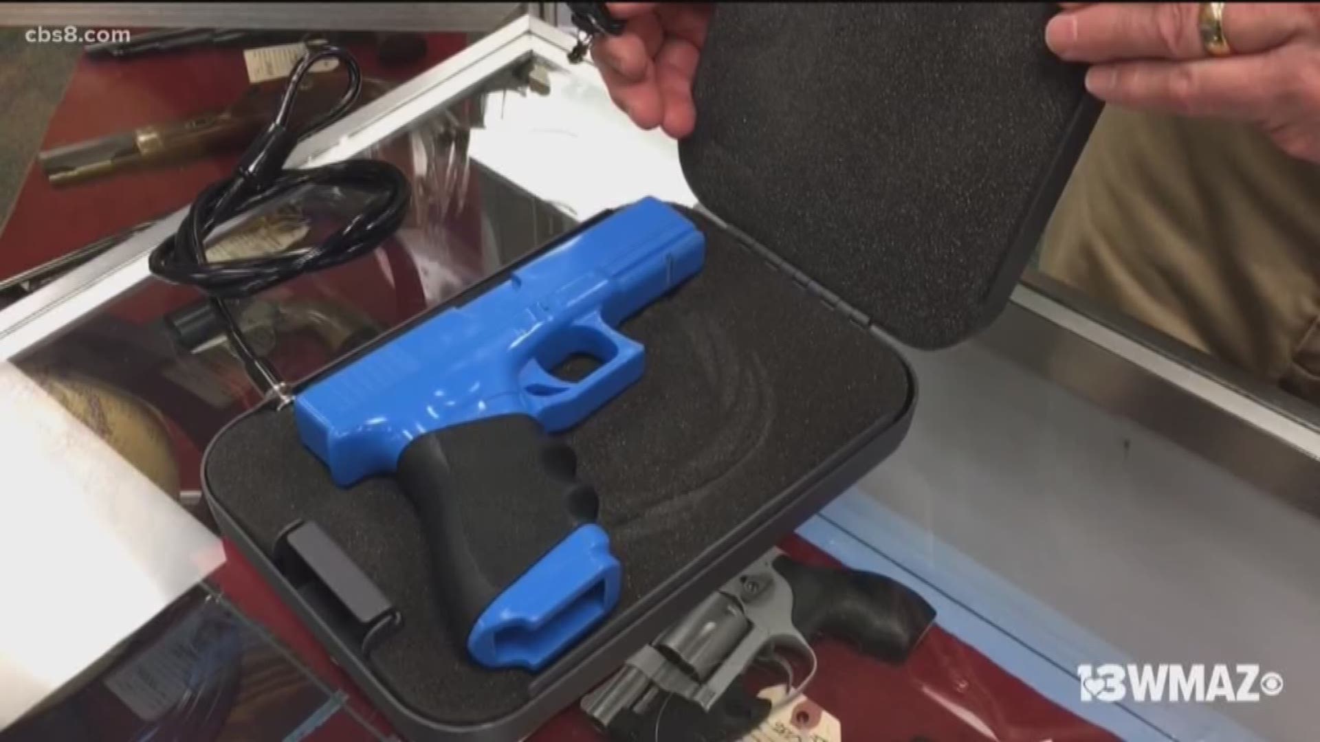 The San Diego City Council Monday tentatively approved an ordinance that would require gun owners to store guns in a locked container or disable them with a trigger lock when not in use or being worn on their person.