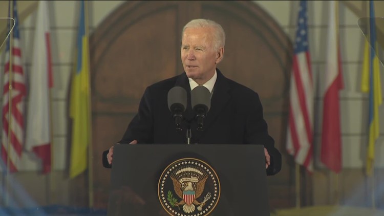 Biden in Poland says US and allies 'have Ukraine's back'