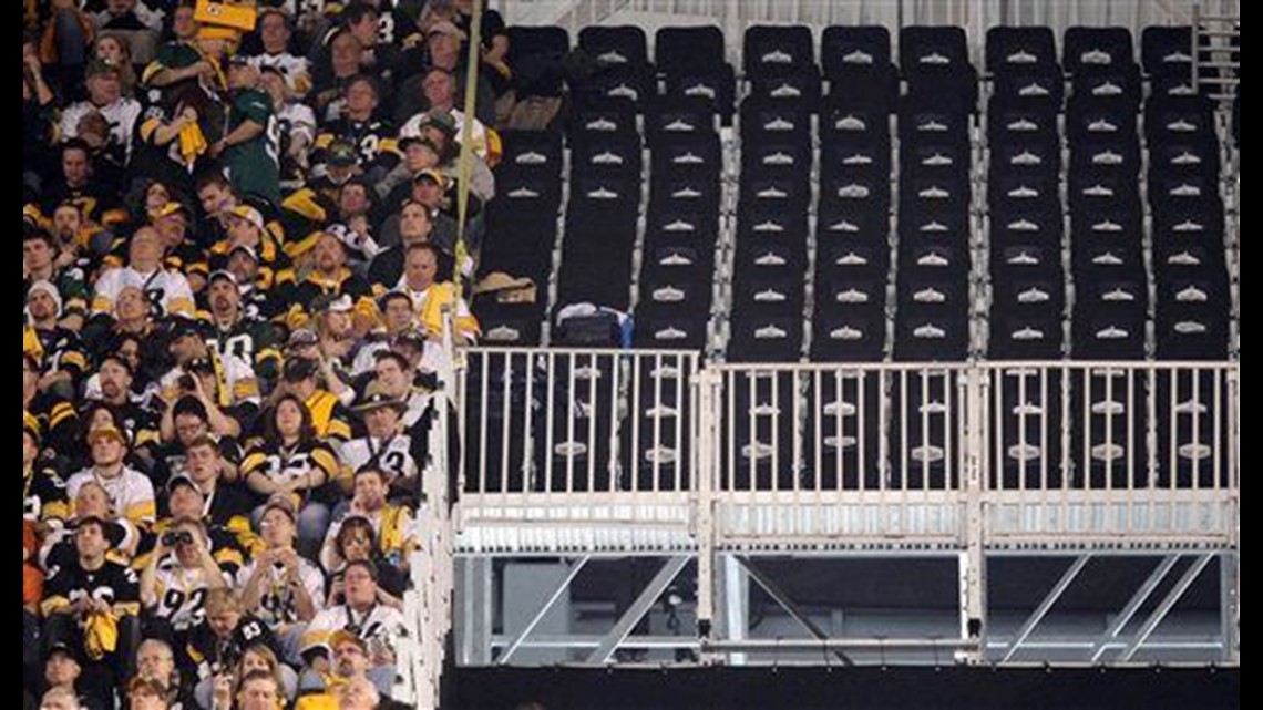 400 fans jilted out of Super Bowl seats