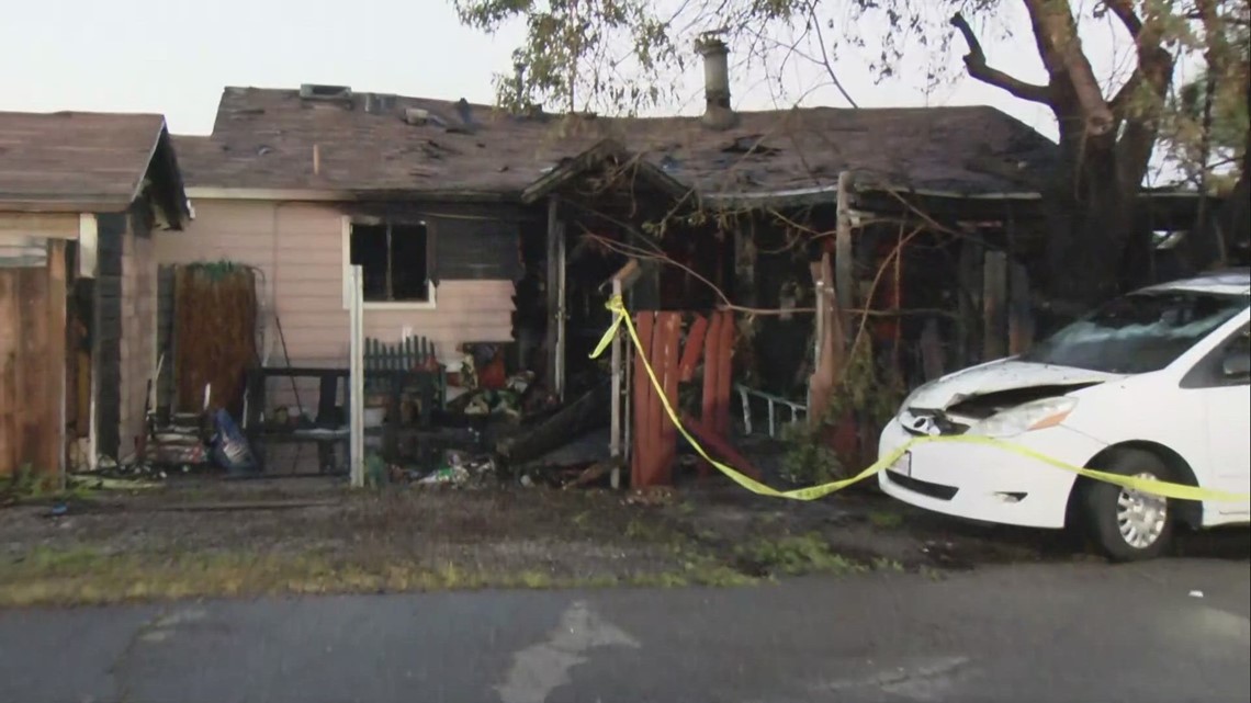 Sheriff's Bomb Arson squad investigating house fire in El Cajon