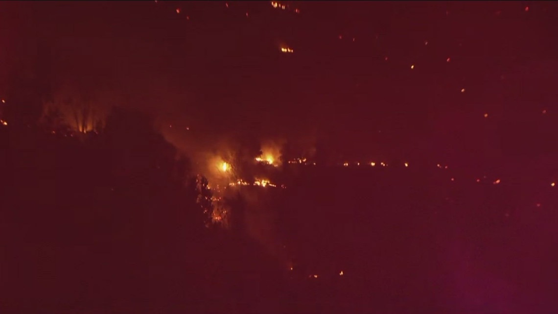 Evacuation orders issued for brush fire in Bonsall | cbs8.com