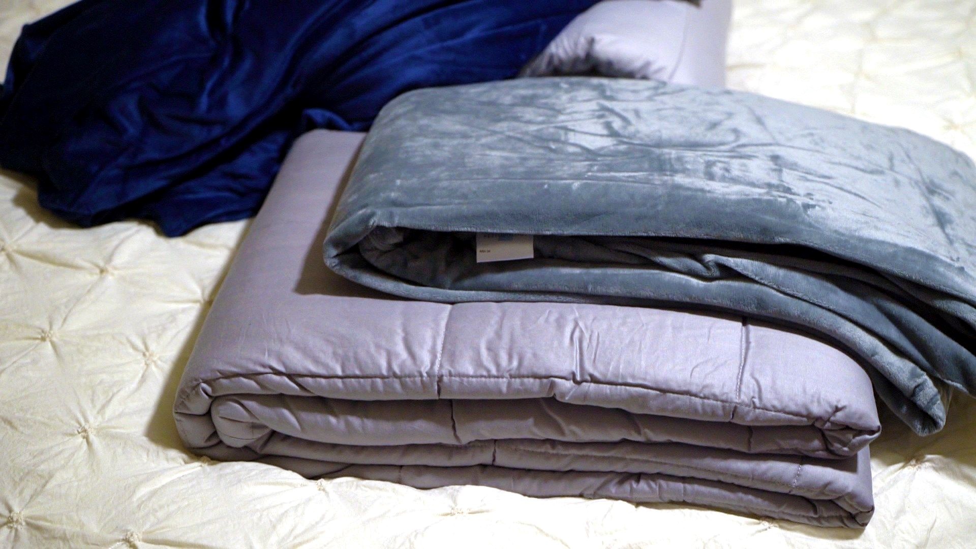 This weighted blanket can help you sleep better and save you $120