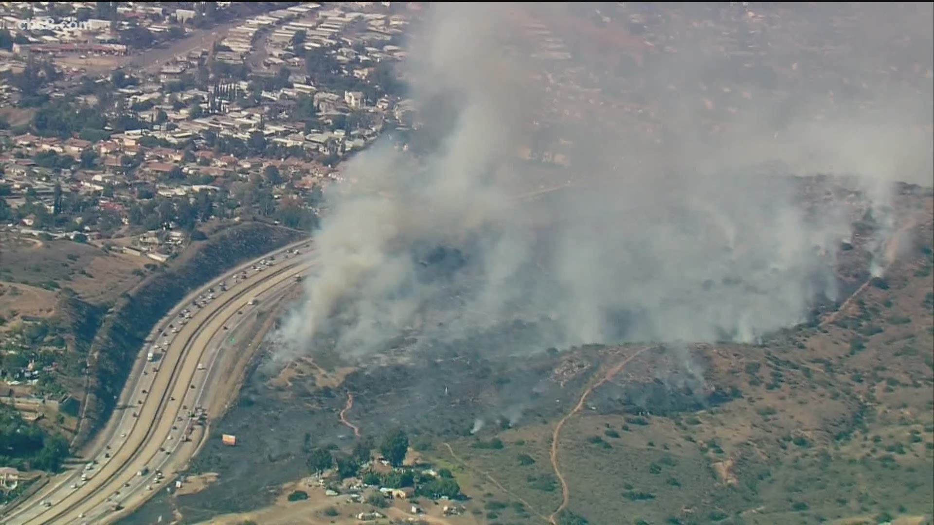 According to the agency, the Coches Fire was at 5% containment just before 5 p.m.