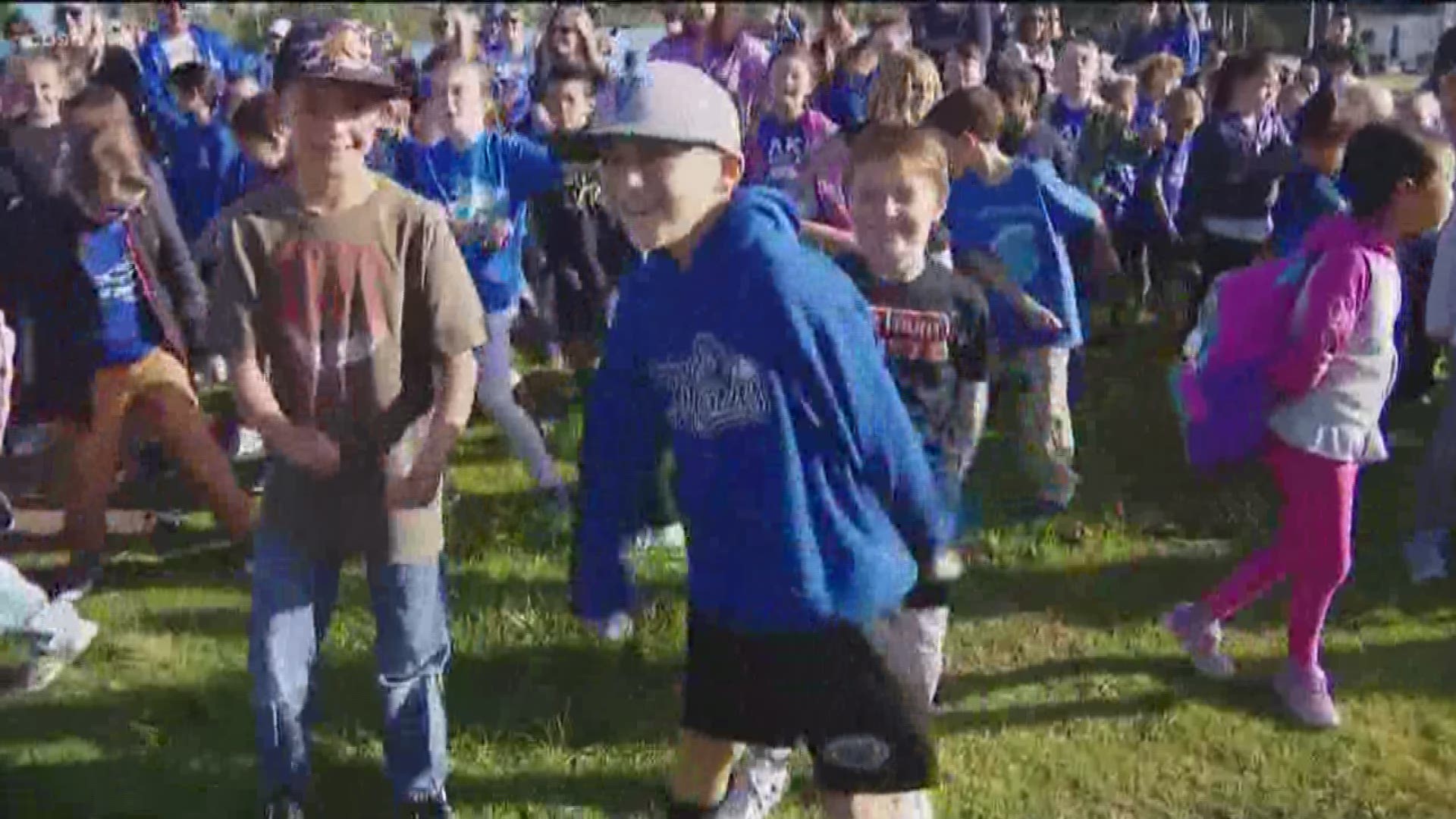 To kick off the week, a fourth grade student had the idea to gather classmates and attempt to beat the world record for the number of people doing the popular flossing dance together.