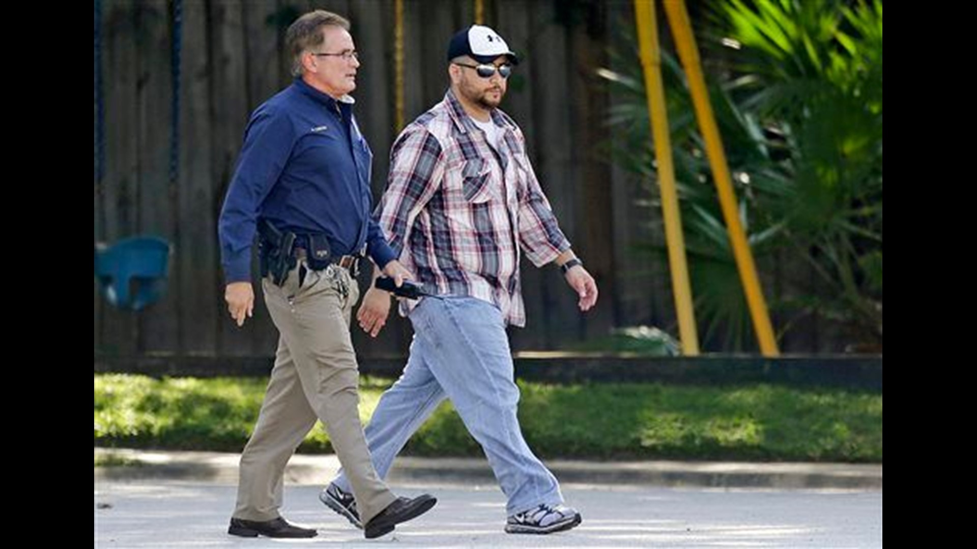 Zimmerman's wife calls 911, won't press charges