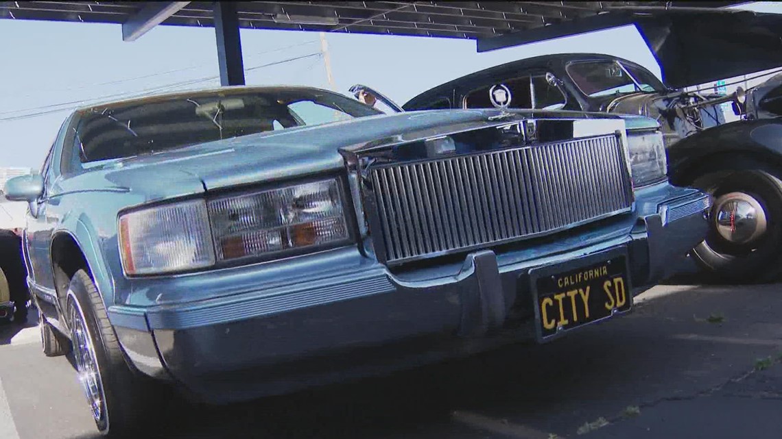 Lowrider cruising returns to National City after 30 years | cbs8.com